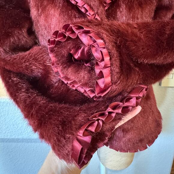 Jerry Lewis Luxuries Burgundy Faux Fur Coat Satin Ribbon Time Size Medium EUC - Picture 4 of 10